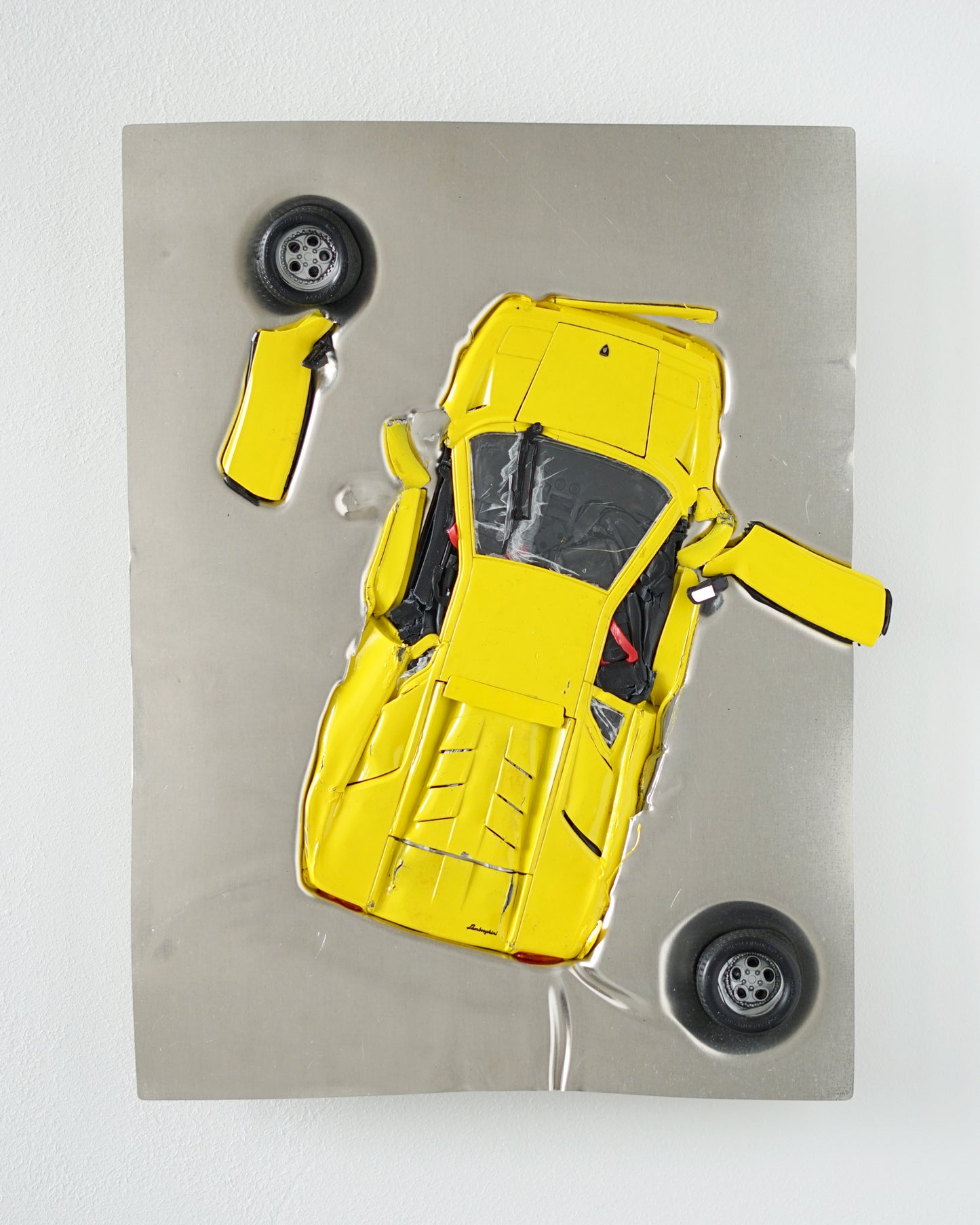 CAR CRASH 1:18 (38 × 28,5 cm)