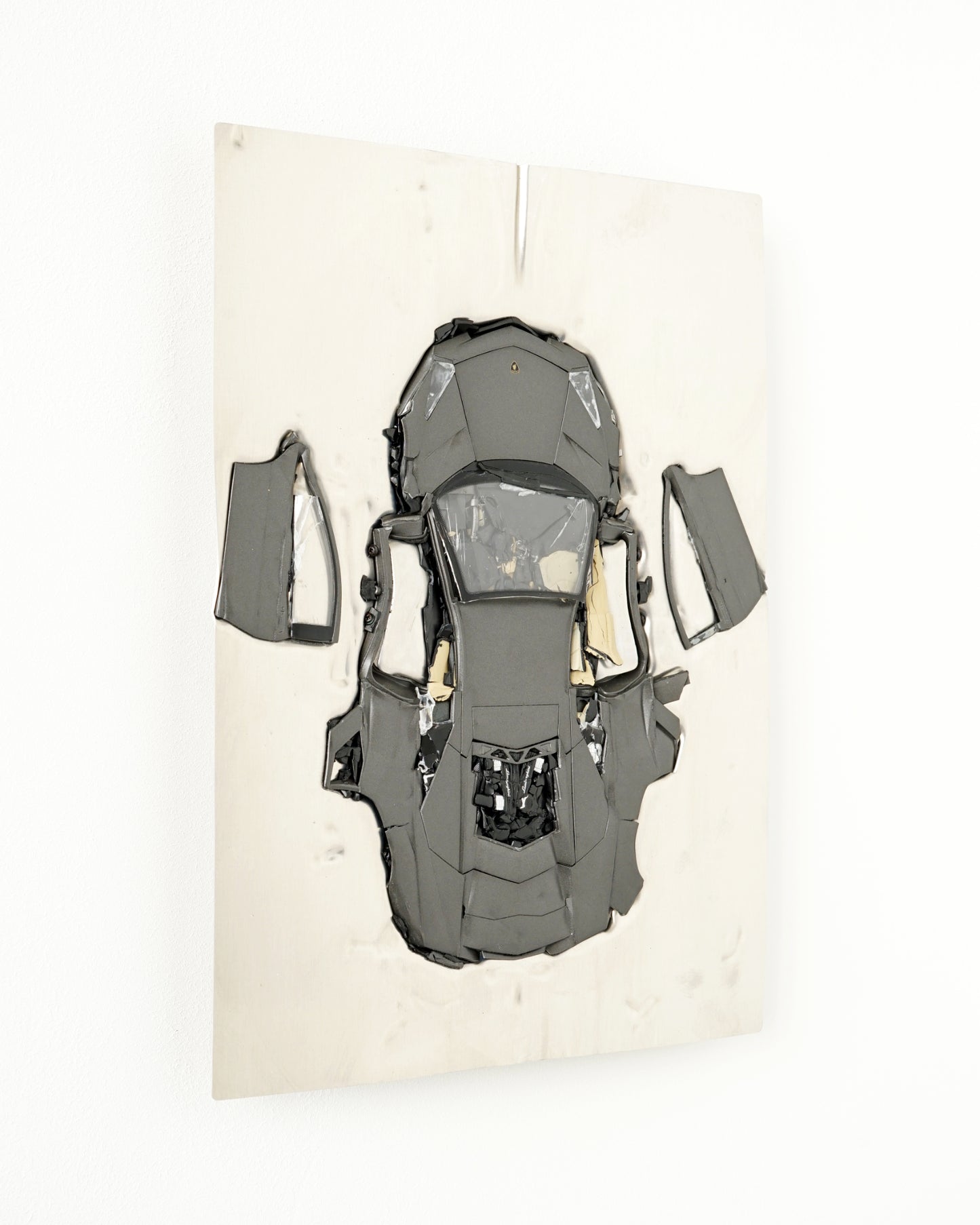 CAR CRASH 1:18 (38 × 28,5 cm)