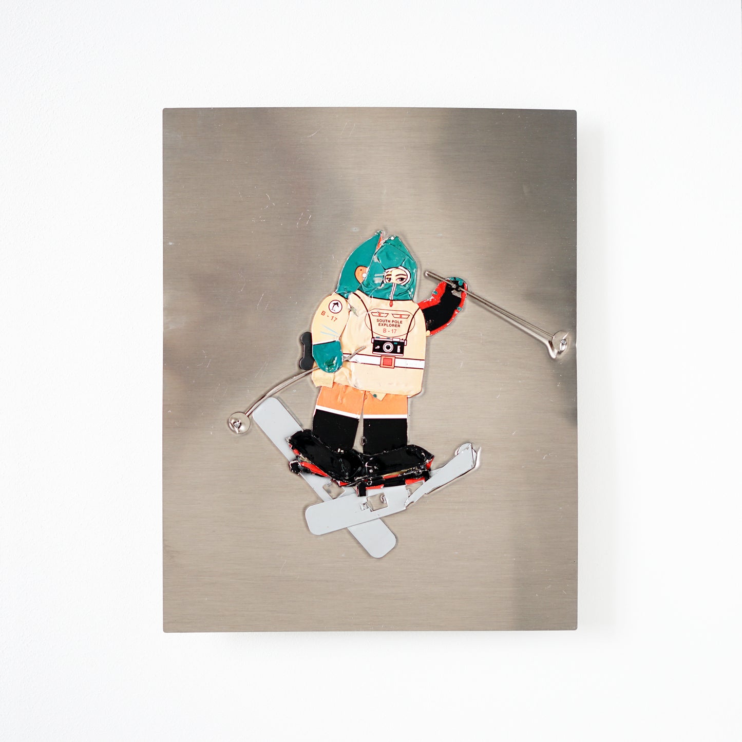 CRUSHED ROBOT (48 x 38 cm)